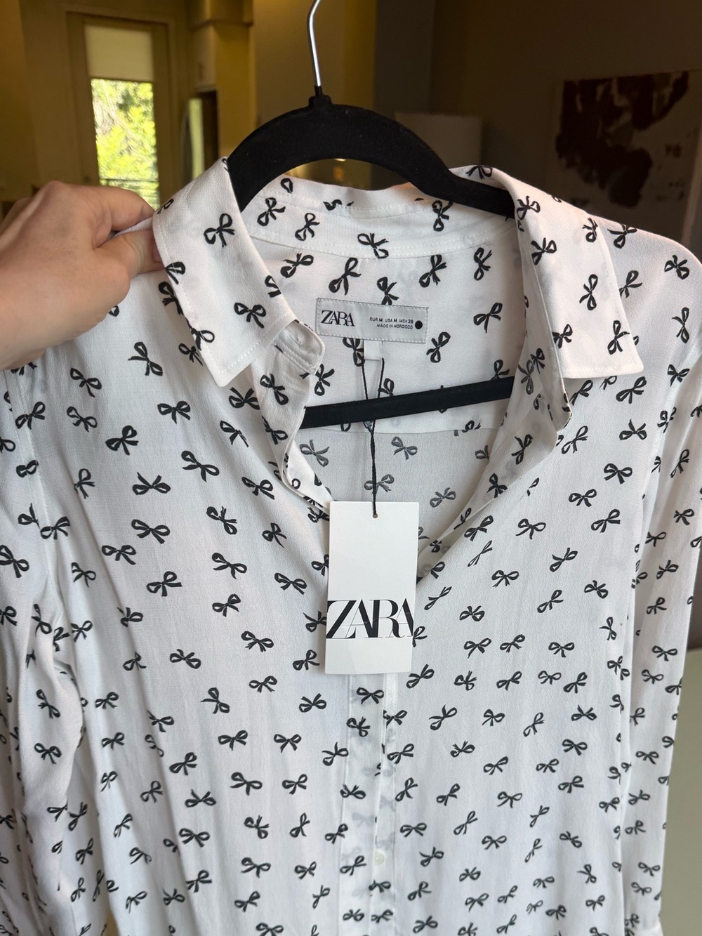 NWT Zara little bow blouse with gold  cuff buttons